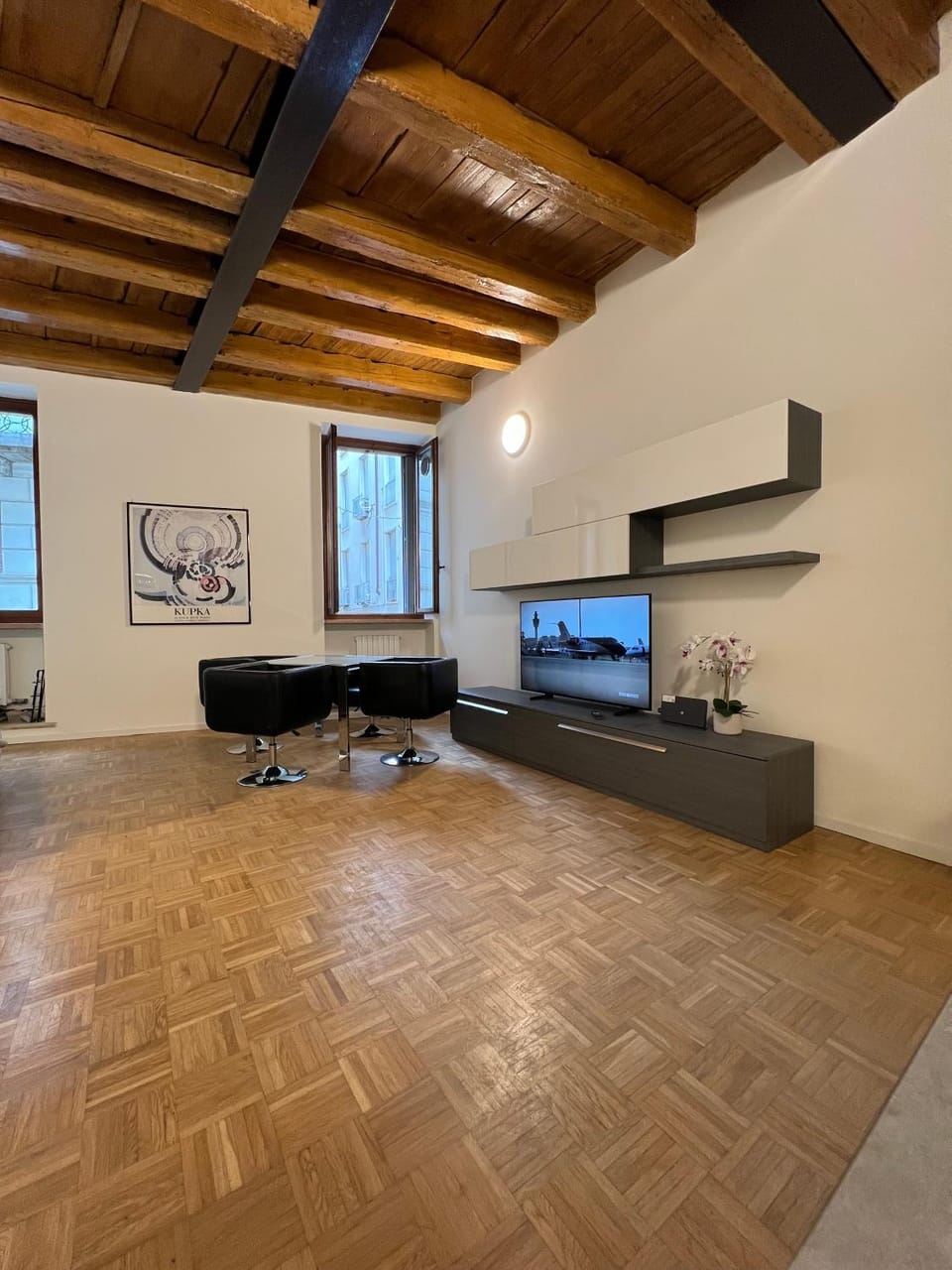 APPARTAMENTO ARENA DI VERONA 120MQ NETFLIX, WIFI e AIR CONDITIONING Apartment in Verona