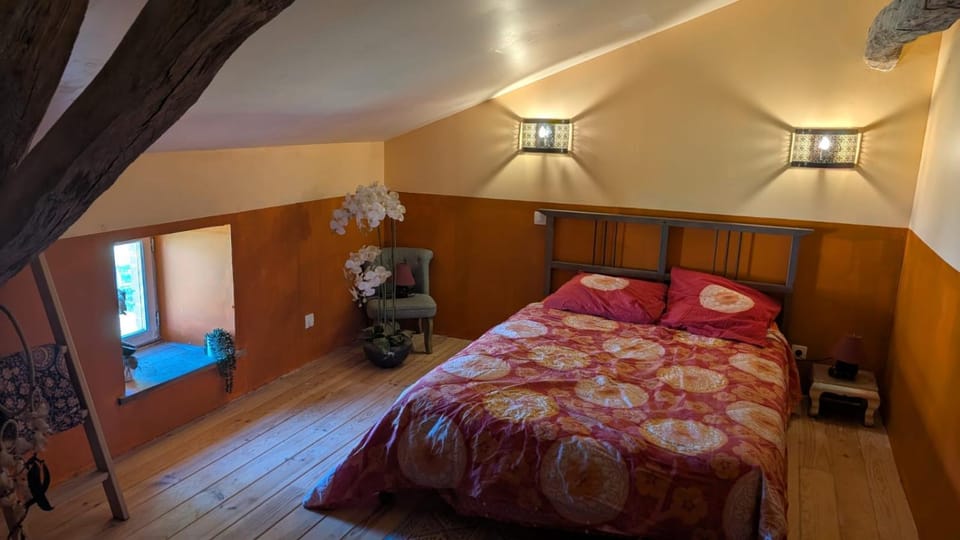 Bed, Bedroom