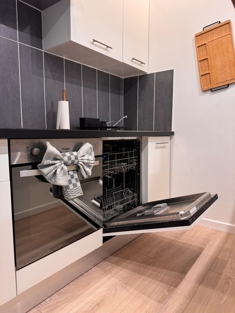 dishwasher, oven