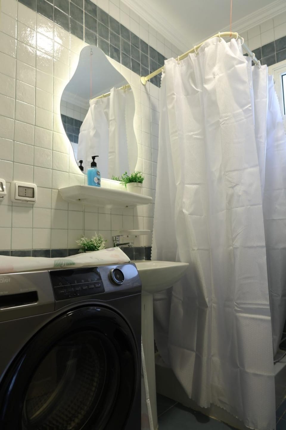 Shower, Bathroom, towels, washing machine, dryer