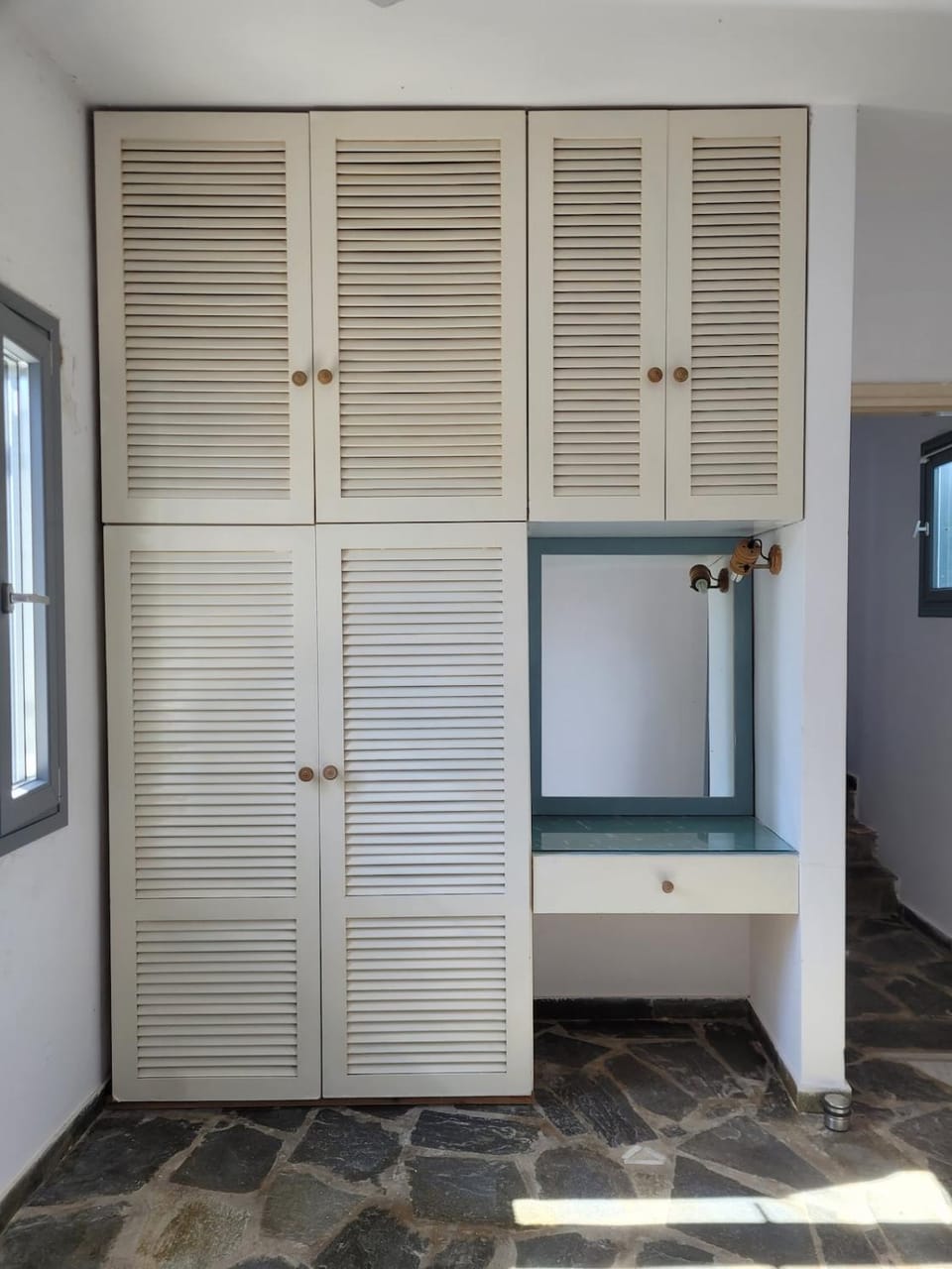 Bedroom, wardrobe