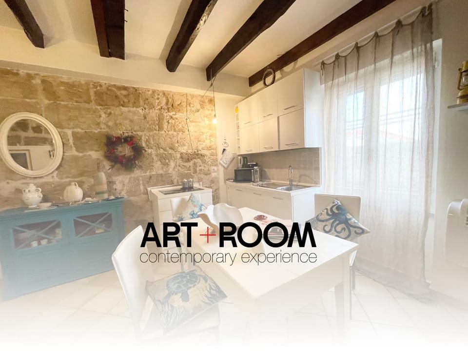 Kitchen or kitchenette, Seating area, kitchen, kitchen