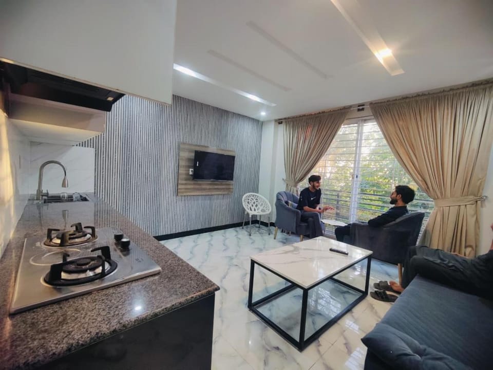 Communal lounge/ TV room