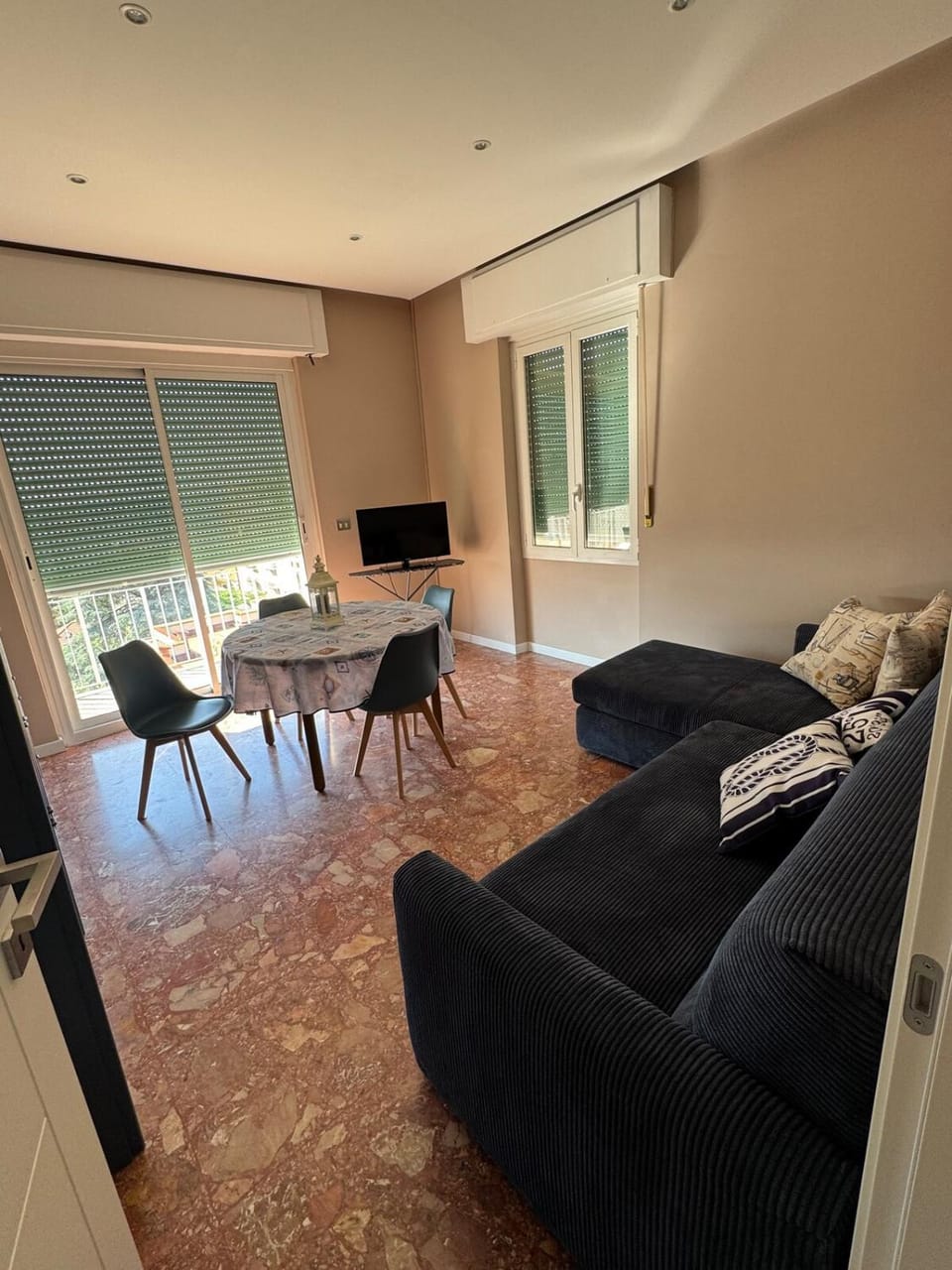 Casa Verbena Sea Breeze with Parking Space Apartment in Liguria