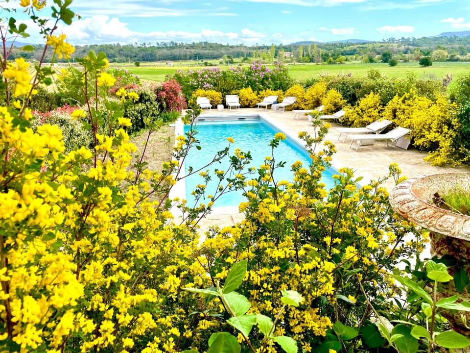 Château Trians Domaine d'exception en Provence Country House in French Riviera