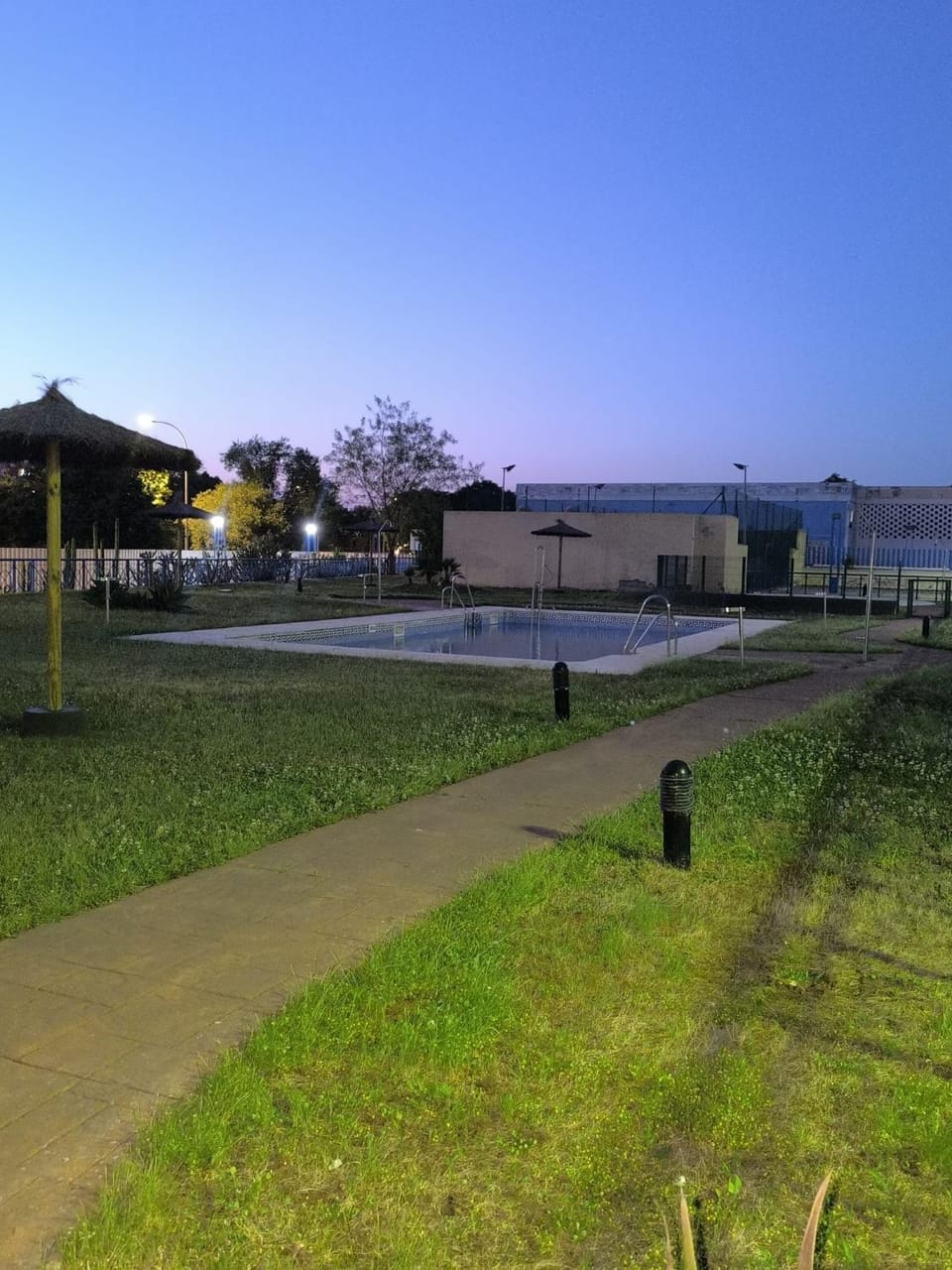 Swimming pool