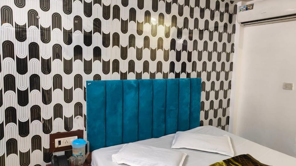 Hotel Karan Palace'1 mint From New Delhi Railway Station Bed and Breakfast in New Delhi