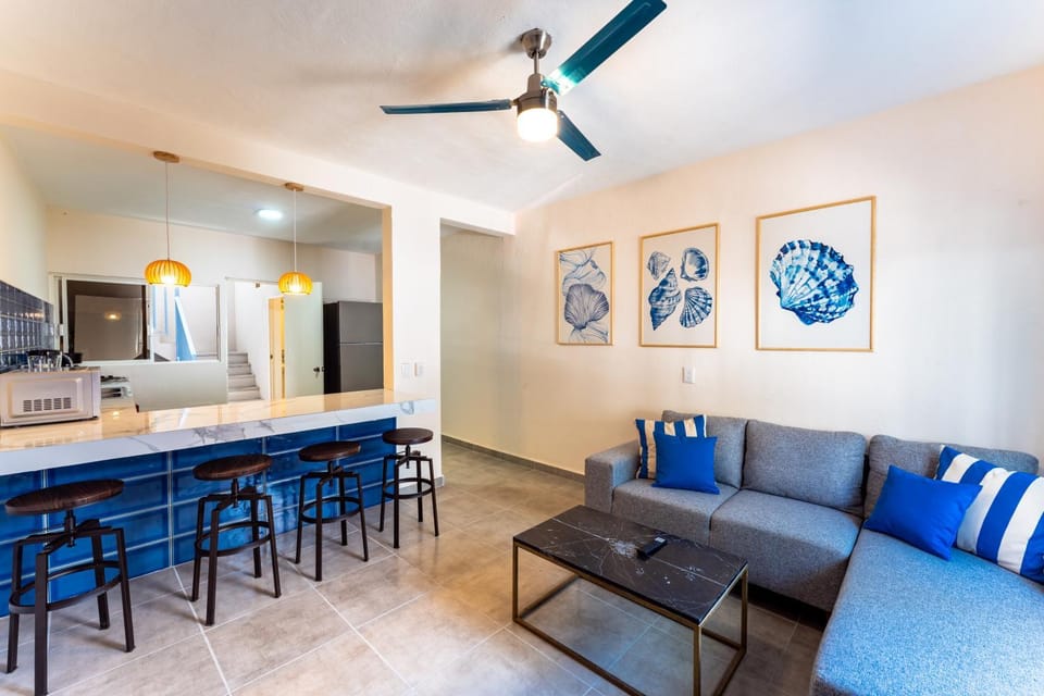 Kitchen or kitchenette, Living room