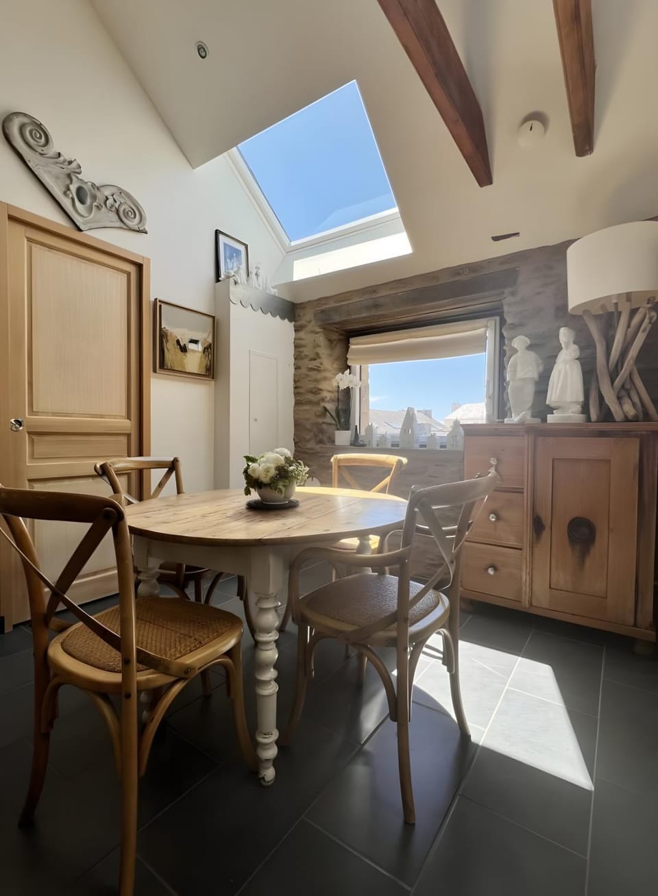 Property building, Living room