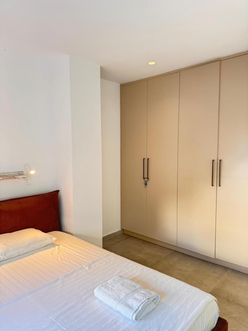 Bed, Photo of the whole room, Bedroom, wardrobe