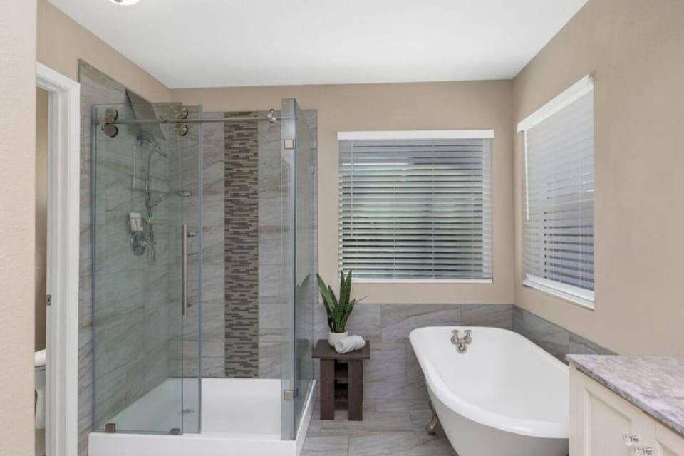 Desert Retreat Modern 3BR Spa Bath Long Term House in Casas Adobes