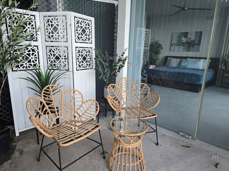 Luxury Adults-Only Retreat with Ocean Views in Manuel Antonio Apartment in Quepos