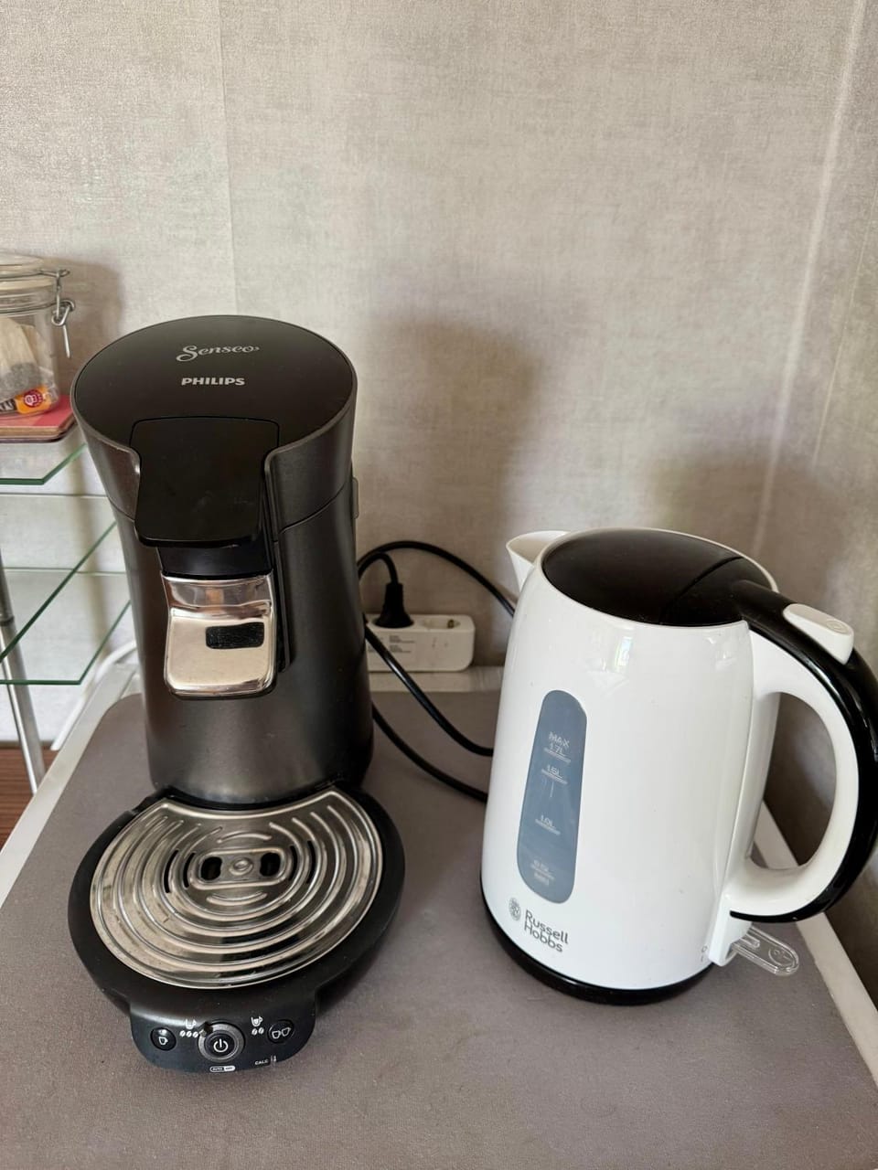 Coffee/tea facilities