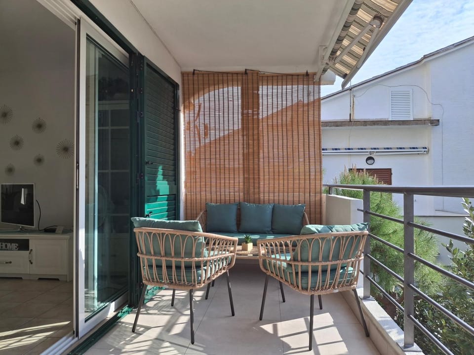 Balcony/Terrace, Balcony/Terrace