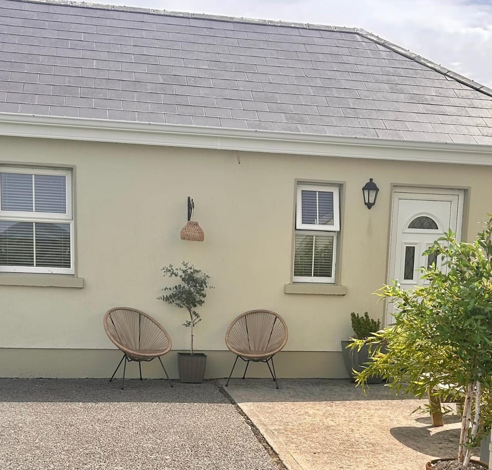 Fairy Fort View, Lahinch Apartment in County Clare