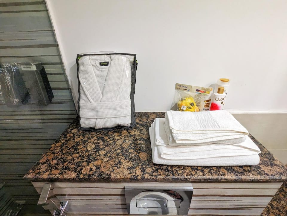 Bathroom, Kitchen or kitchenette