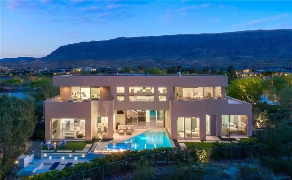 Viva Las Vegas Villa in Henderson