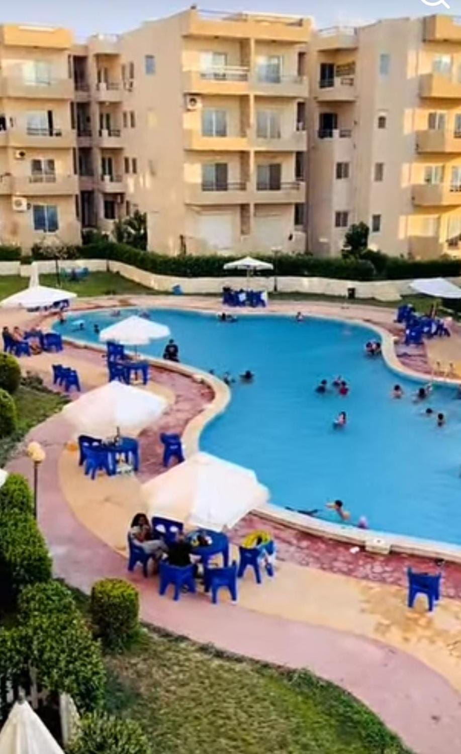 Swimming pool