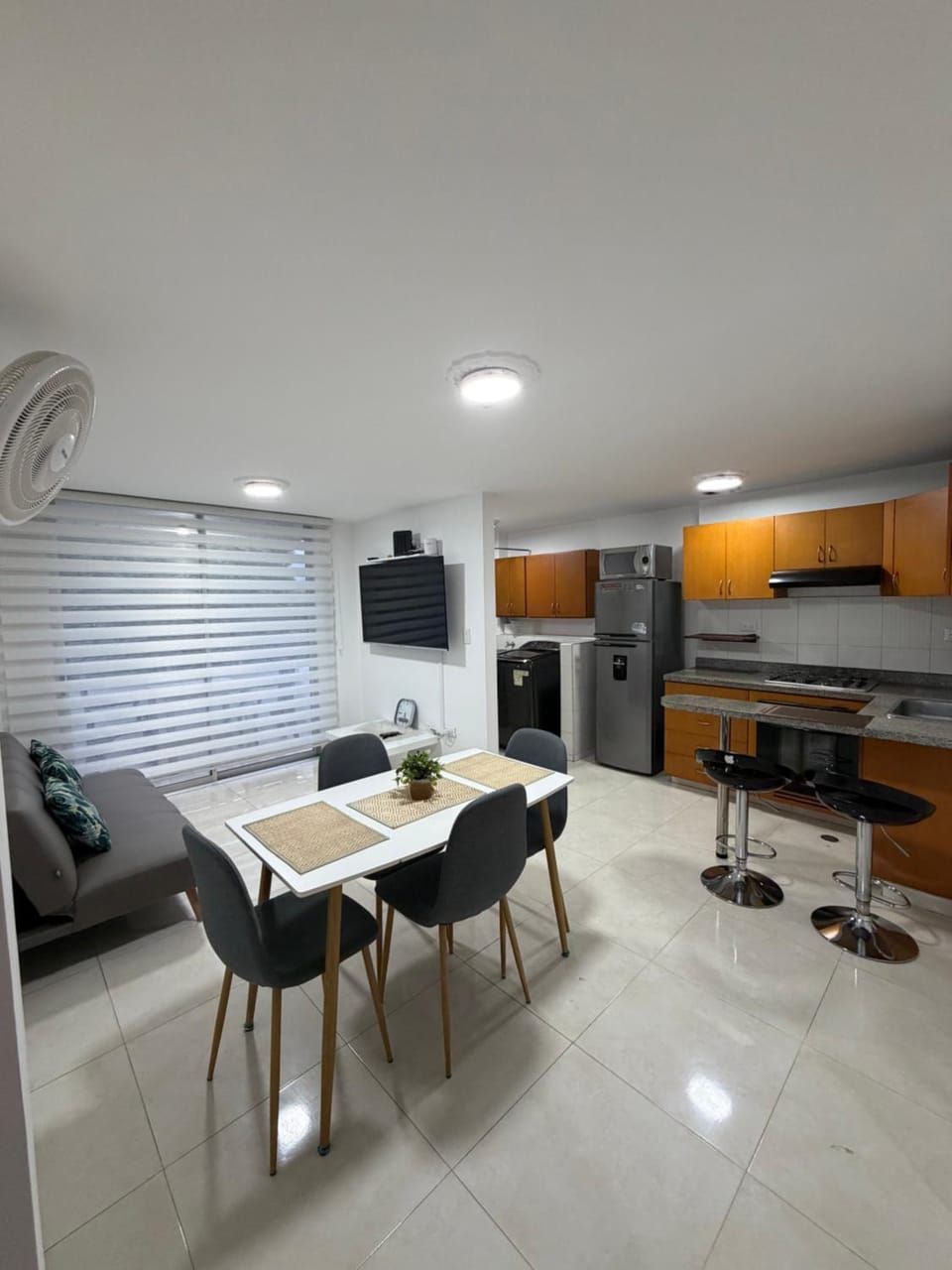 Communal lounge/ TV room