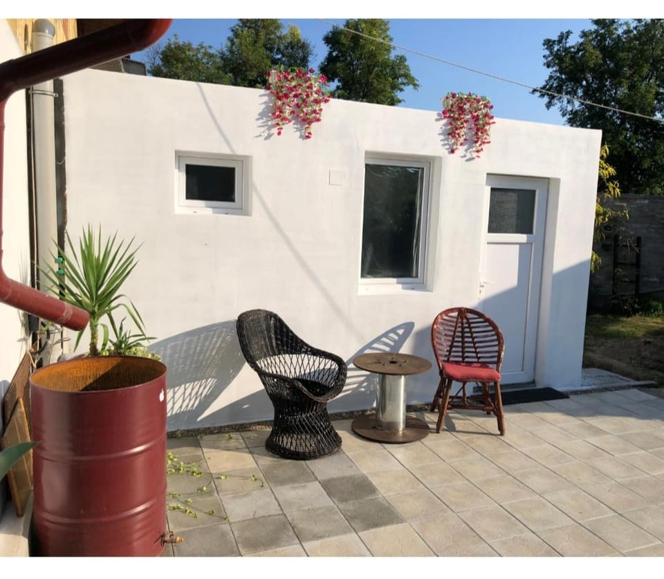 Property building, Balcony/Terrace