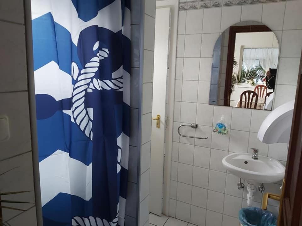 Hullám Apartmanház Apartment in Hungary