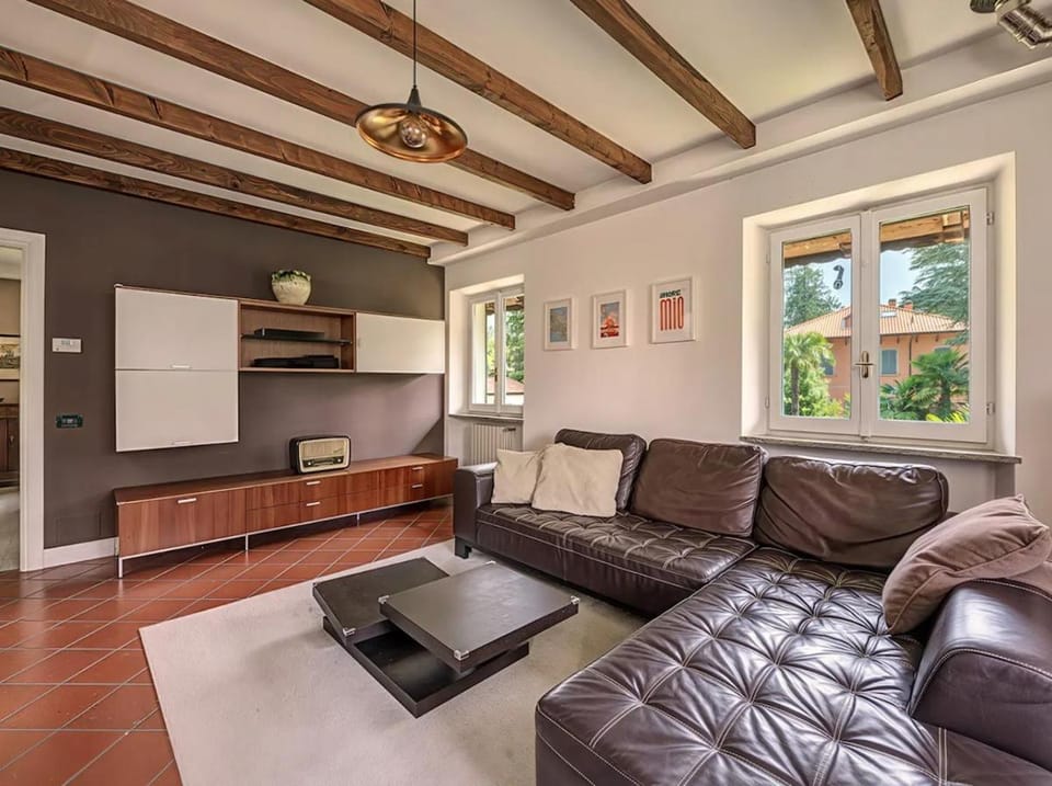 Casa Graziella - Parking and walk to Riva Bianca Apartment in Lierna