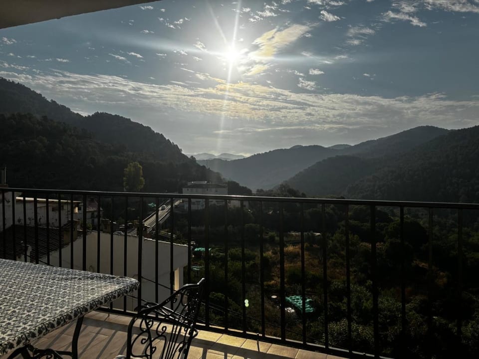 Natural landscape, View (from property/room), Balcony/Terrace, Mountain view, Sunrise