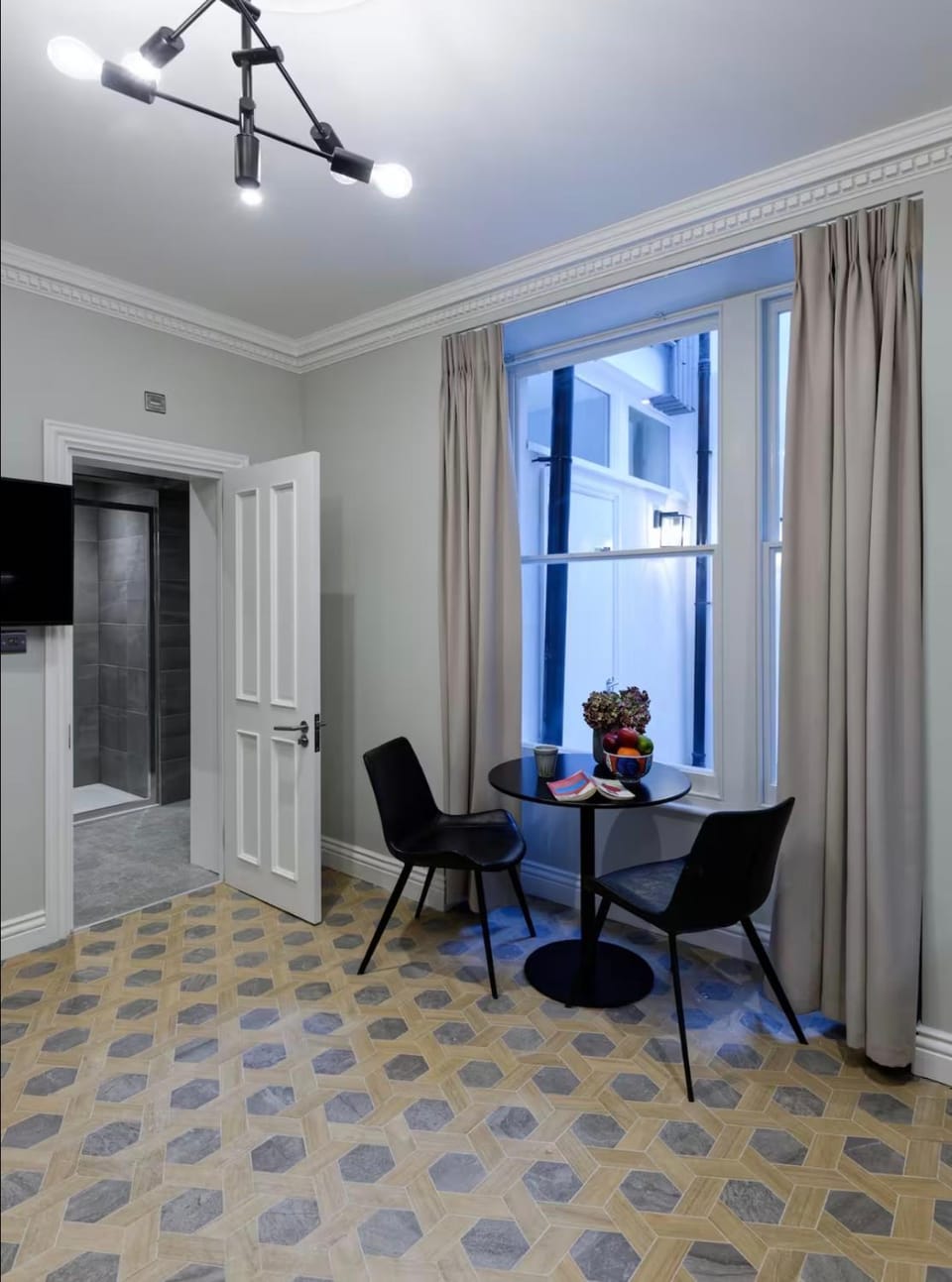 Superior Studio Marylebone Apartment in City of Westminster