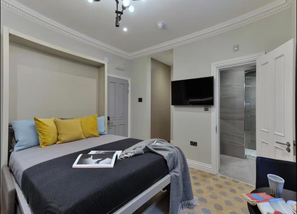 Superior Studio Marylebone Apartment in City of Westminster