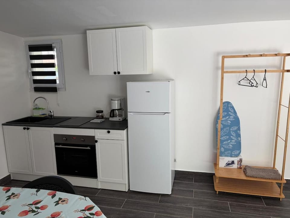 Charmant studio dans résidence privée proche centre ville Apartment in Provence-Alpes-Côte d'Azur