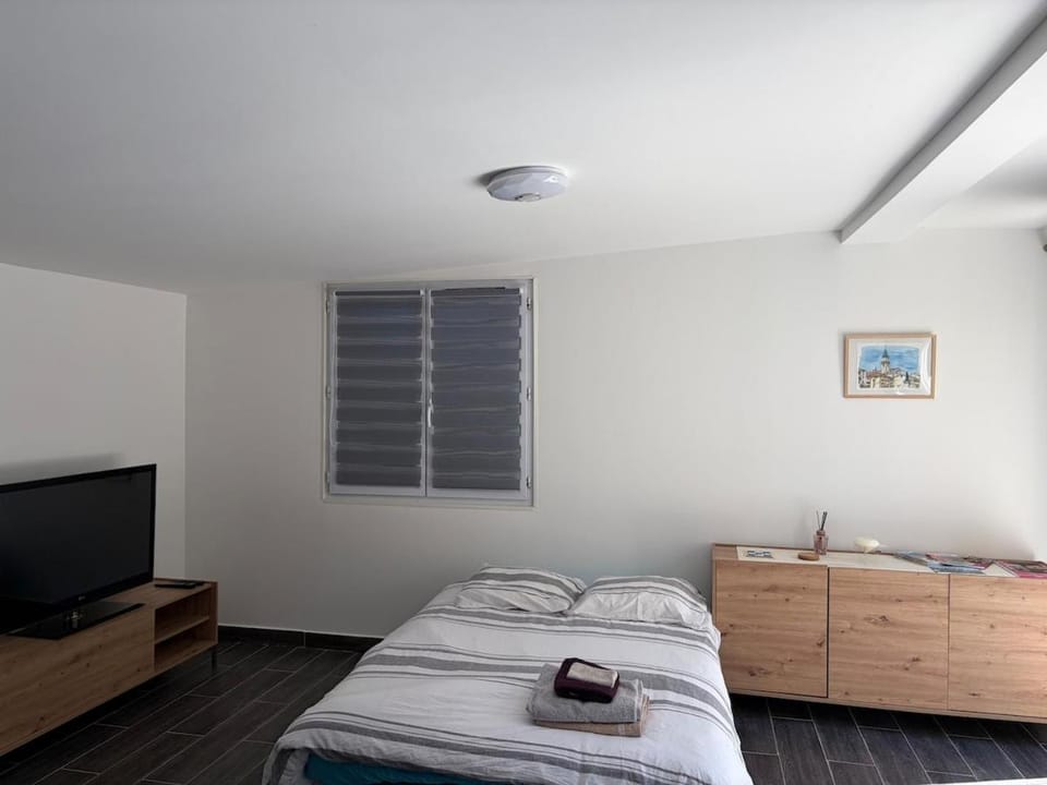 Charmant studio dans résidence privée proche centre ville Apartment in Provence-Alpes-Côte d'Azur