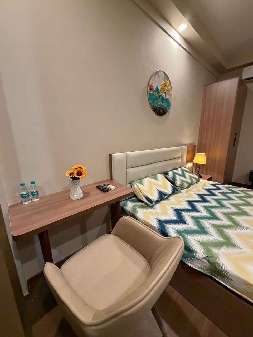 Cozy Stay at ITC Omaxe Greater Noida Alpha 2 Apartment in Uttar Pradesh
