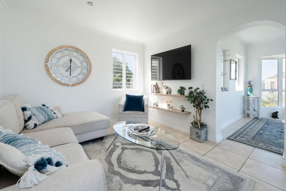 Cassa Dunnage At Pezula Villa in Knysna