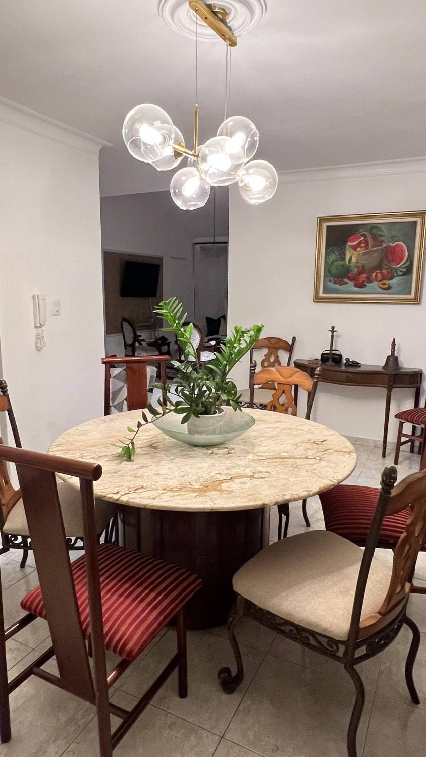 Decorative detail, Dining area