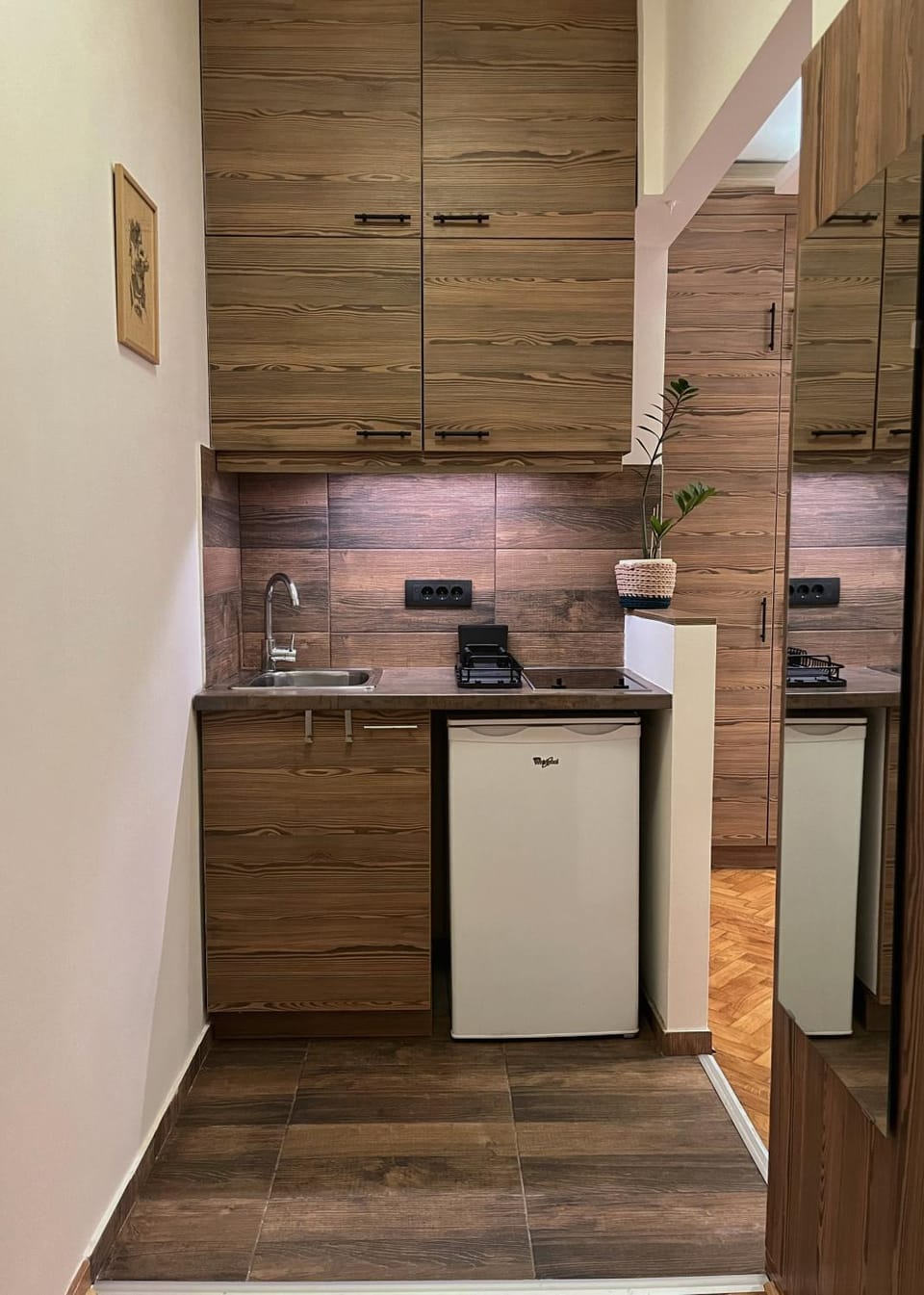 Kitchen or kitchenette