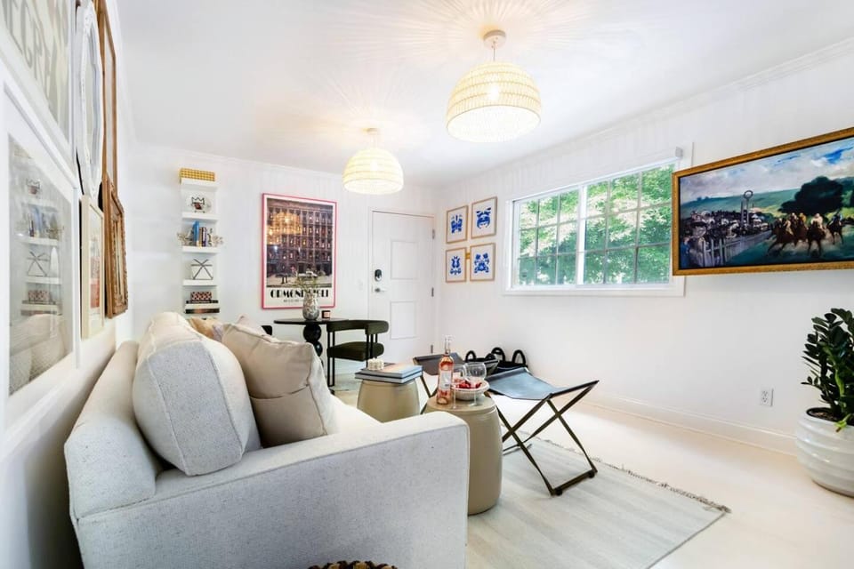 Communal lounge/ TV room, Bed, TV and multimedia, Living room