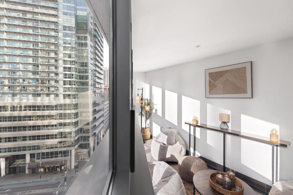 Stylish Central London Flat Steps from the Tube Station Apartment in London