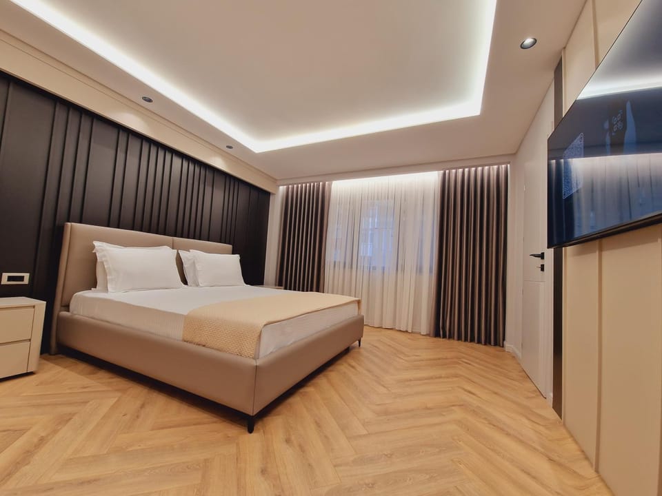 TV and multimedia, Photo of the whole room, Bedroom