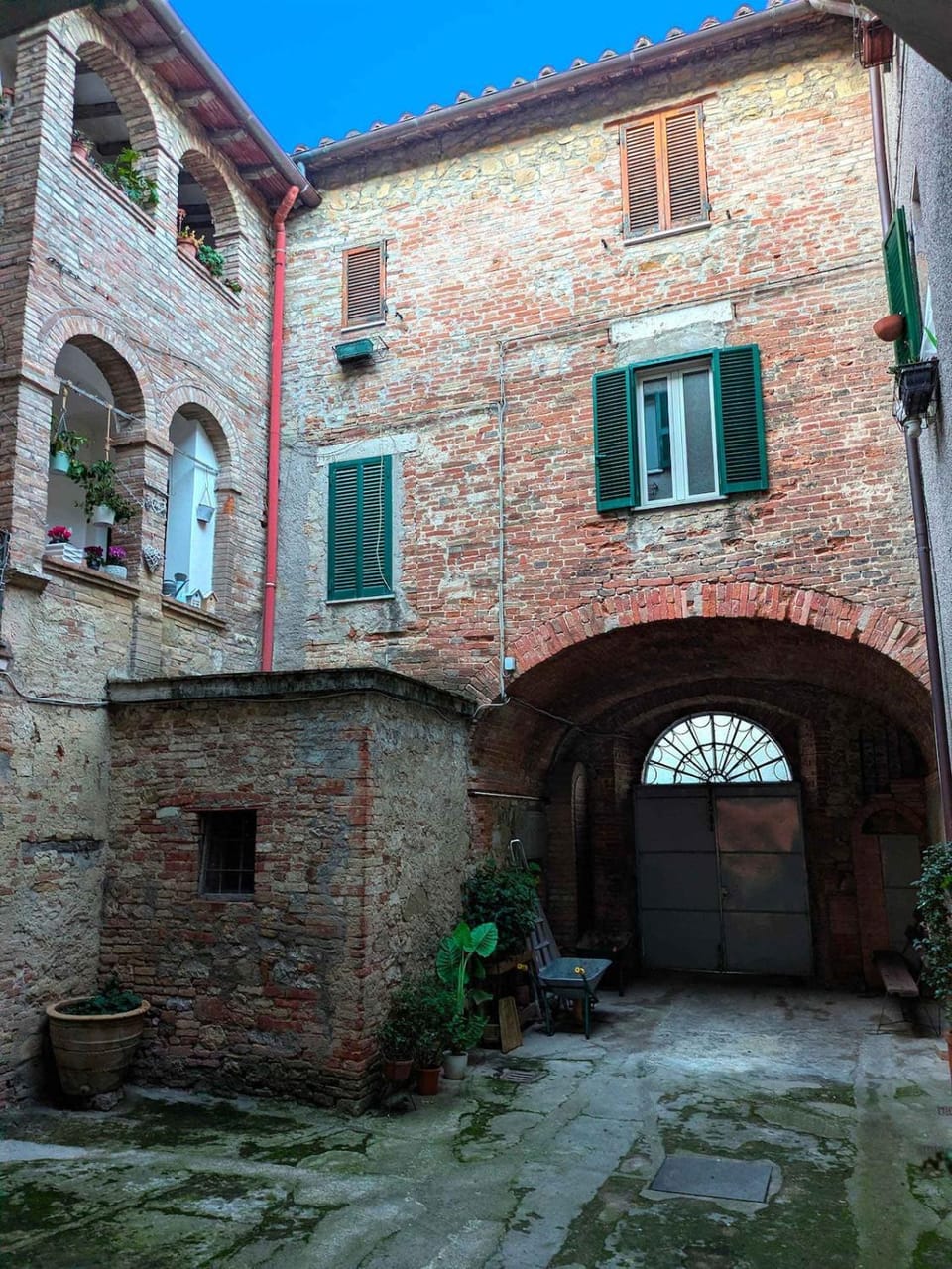 Inner courtyard view