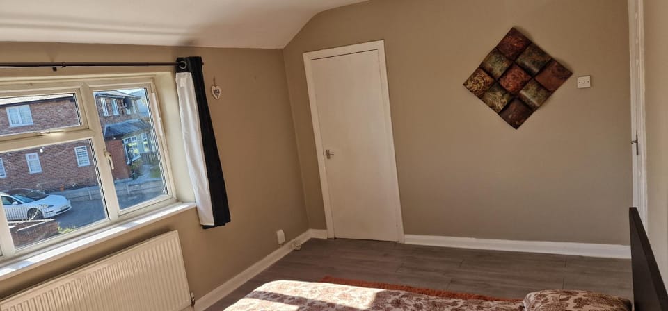 4 Boteler Avenue,Bewsey Vacation rental in Warrington