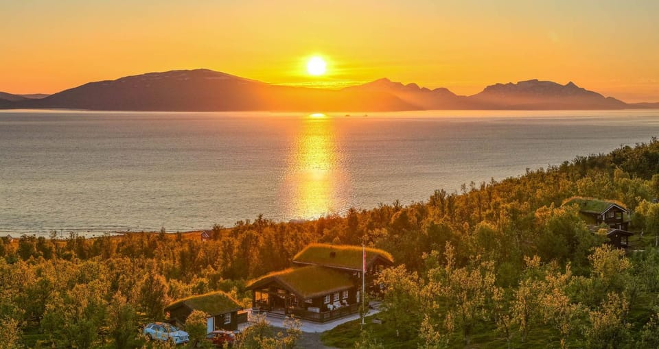 Lyngen Adventure Lodge Villa in Troms Og Finnmark
