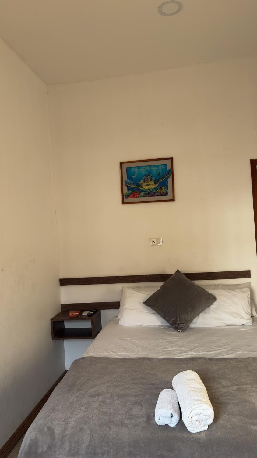 Habitacion matrimonial cerca de la playa #9 sencilla Hotel in Montanita