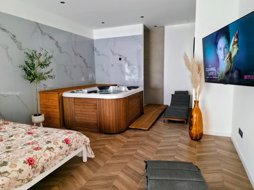 NEW SPA Au cœur des bulles Prestige & Détente 55m2 Love hotel in Haguenau