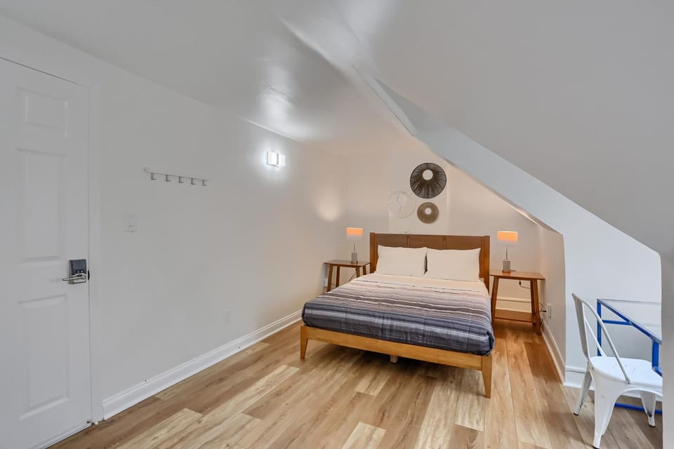 Bed, Bedroom