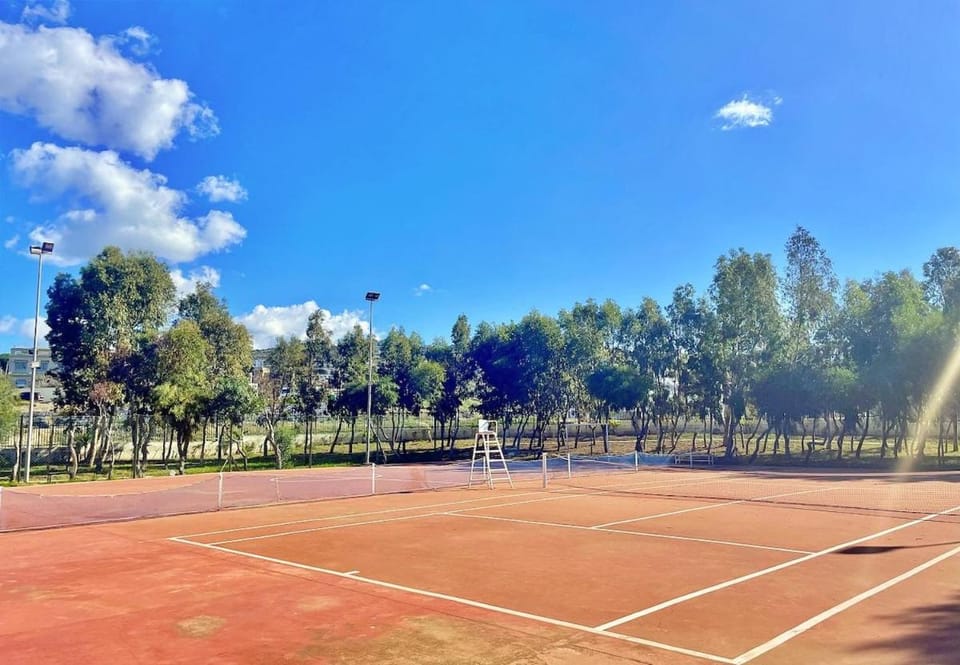 Tennis court