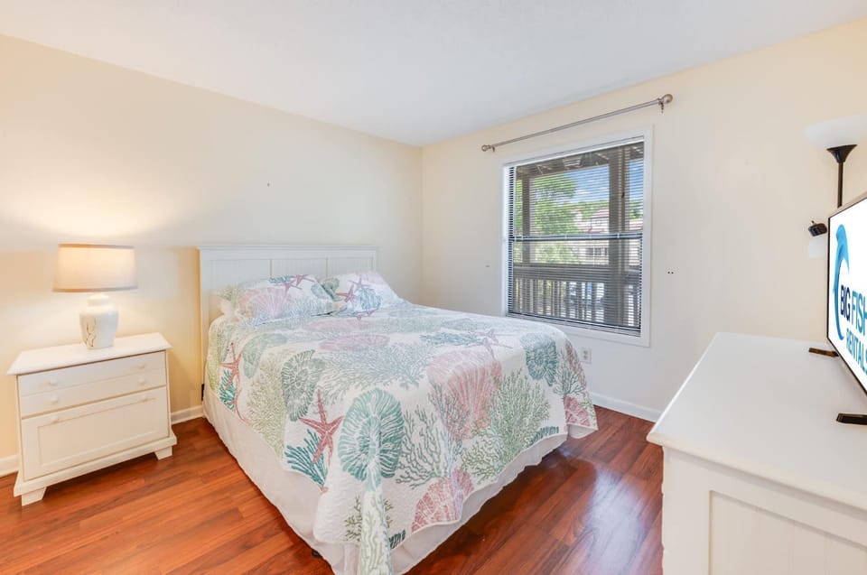 Large 2BR Unit with Pool Access & Amazing View House in South Carolina