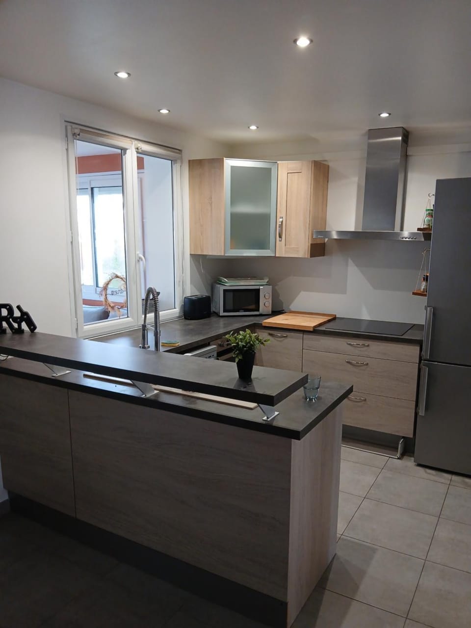 Kitchen or kitchenette, Kitchen or kitchenette, Dining area, Communal kitchen, dishwasher, oven, stove