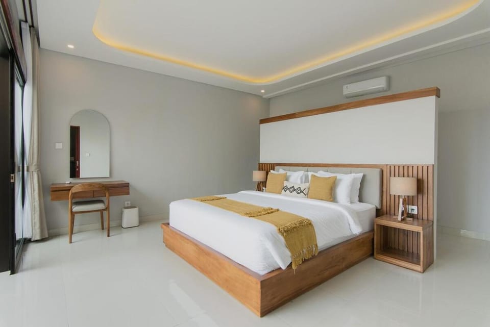 NEW 2 BR Private Villa in Nyanyi 5 min Nuanu Near Canggu Villa in Kediri