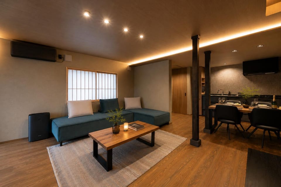 Living room, Dining area