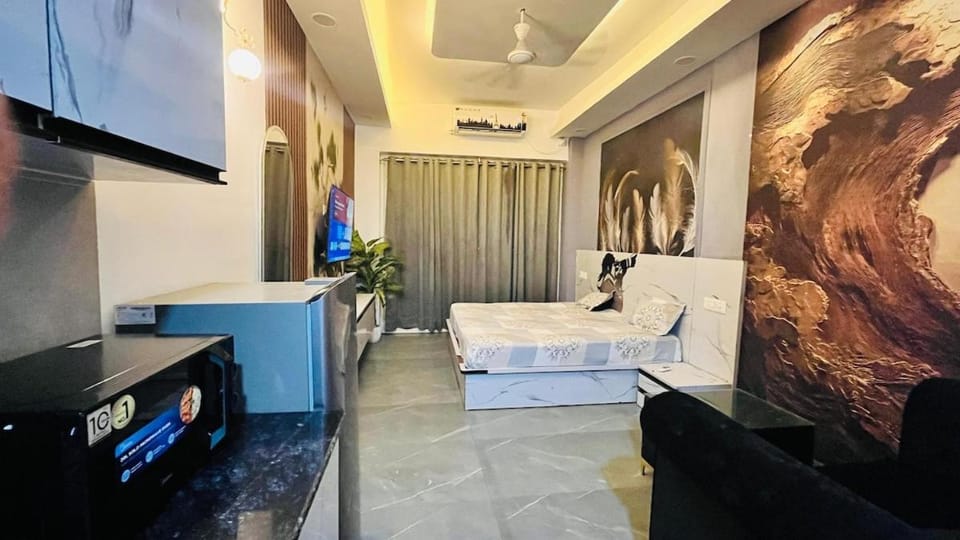 Jsb studio Apartment in Noida